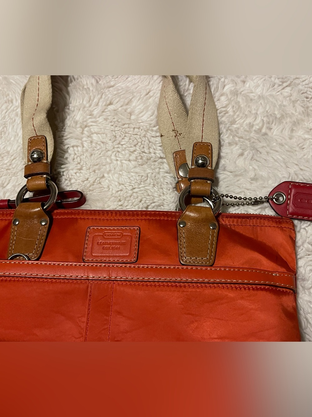 Coach Hamptons Weekend Small Tote Bag Red Satin Nylon Canvas Leather Trim 11744 - Picture 2 of 16